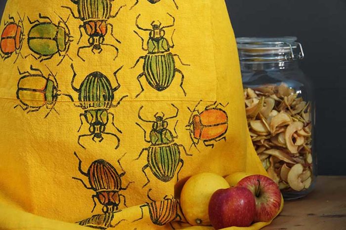 apron-linen-saffron-beetles