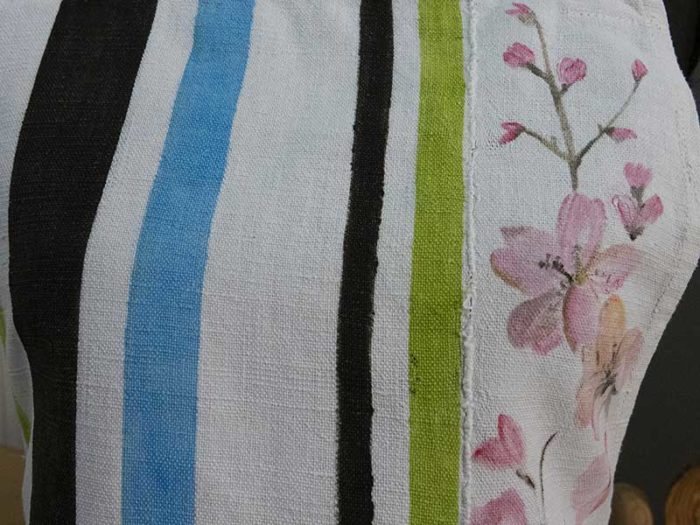 Grembiule canapa righe fiori1