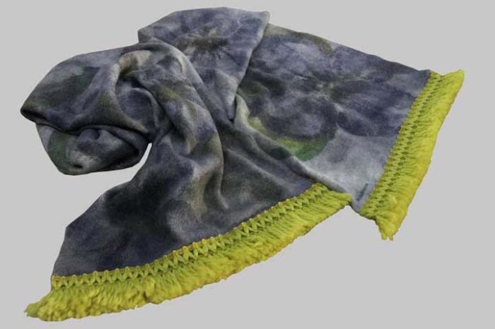Scarf-blanket-yellow